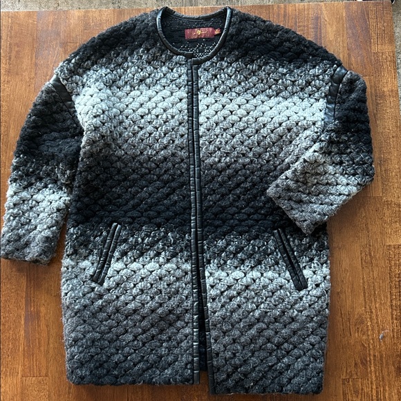 7 For All Mankind Size M Wool Cardigan Lamb Leather Accents Heavyweight Luxury - Picture 5 of 10